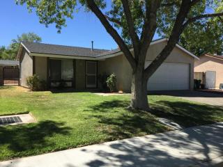 42925 23rd St, Lancaster, CA 93536-4634