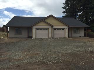 1883 6th St, Tongue Point OR  97103-5509 exterior