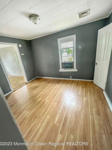 413 Ridge Ave, Tinton Falls NJ  07712-6331 exterior