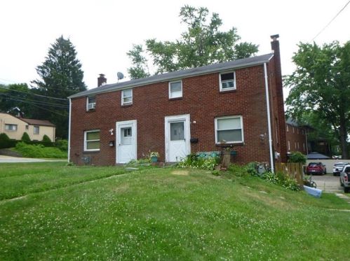 816 Hulton Rd, Oakmont, PA 15139-1345