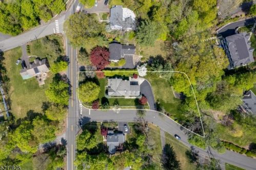 755 Fairmount Ave, Chatham Township NJ  07928-1161 exterior