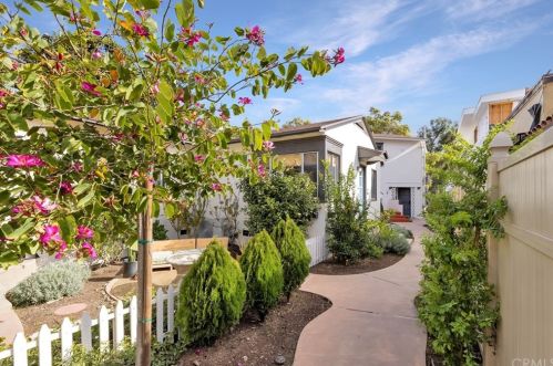 650 Park Ave, Long Beach, CA 90814-1812