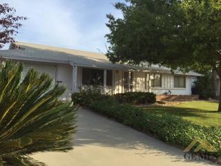 5916 Burke Way, Bakersfield, CA 93309-2875