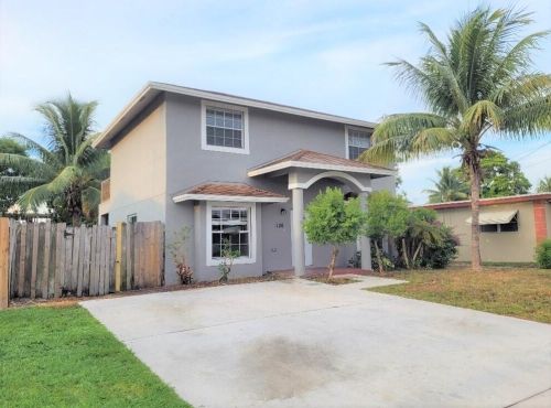 126 12th Ave, Boynton Beach, FL 33435-6024