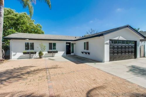 662 Michael St, Oceanside CA  92057-3504 exterior
