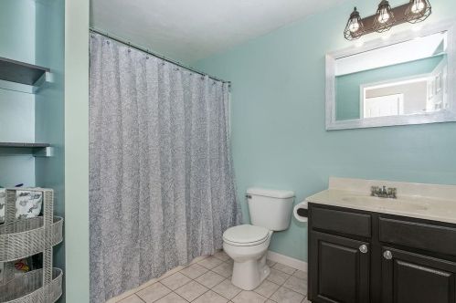 156 Raymond Rd, Deerfield NH  03037-1507 exterior
