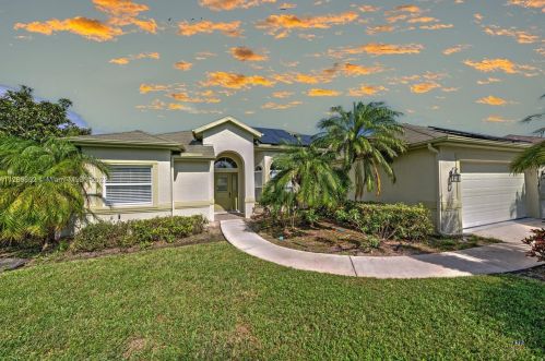 6223 Kukui Ct, Fort Pierce, FL 34983-3346