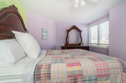 15 Greenleaf Rd, Natick MA 01760-3115 exterior