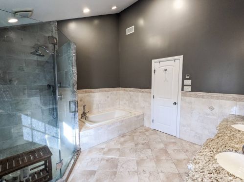 16 Lodge Ln, Miller Place NY  11764-1912 exterior