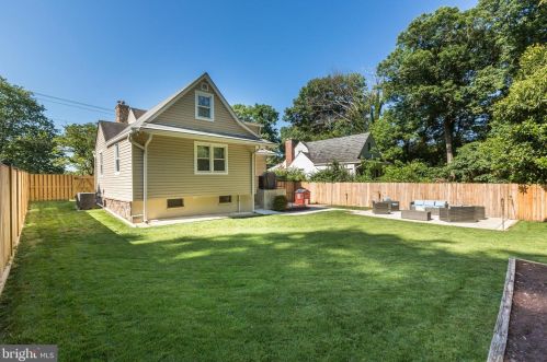 6710 Chestnut Ave, Falls Church VA  22042-2112 exterior