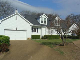 2103 Hobbs Ct, Nashville, TN 37215-2410