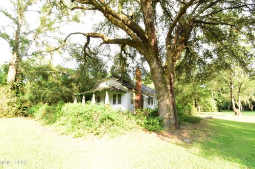 2513 Pine St, Westville, FL 32464-3446