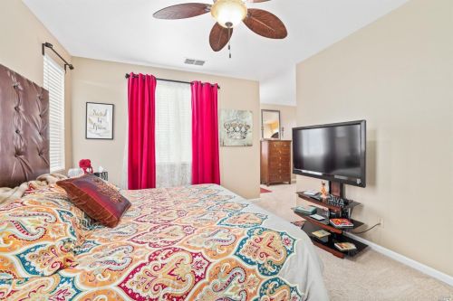 1091 Amber Rdg Ln, Vacaville CA 95687-5828 exterior