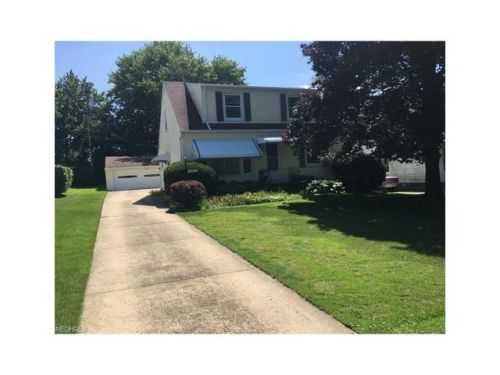 446 Westview Rd, Cleveland, OH 44146-2214