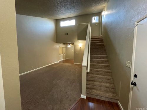 4340 Brown Ave, Fresno, CA 93722-5160