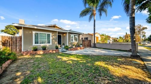 1718 Pearl Ave, Compton, CA 90221-1152