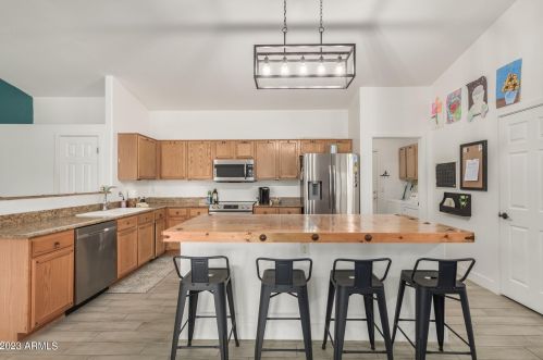 6109 Villa Theresa Dr, Glendale AZ  85308-8094 exterior