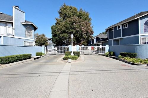 176 Glendora Ave, Covina CA 91724-2531 exterior