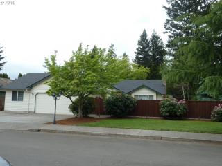 8620 110th Ave, Vancouver, WA 98662-3196