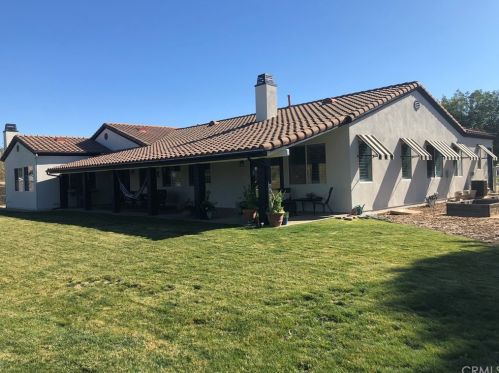 17430 7 Spg Way, Riverside CA 92504-9454 exterior