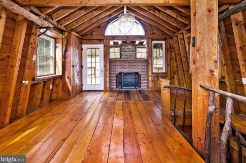 2695 Hemlock Dr, Palmerton PA  18071-9408 exterior