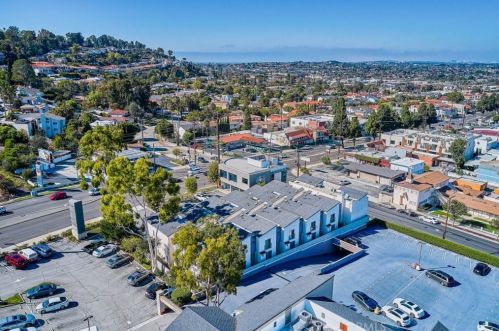 3710 Newton St, Torrance, CA 90505-6525