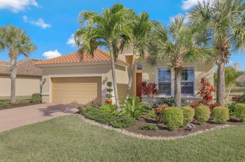 9110 Limestone Ln, Naples, FL 34120-5230