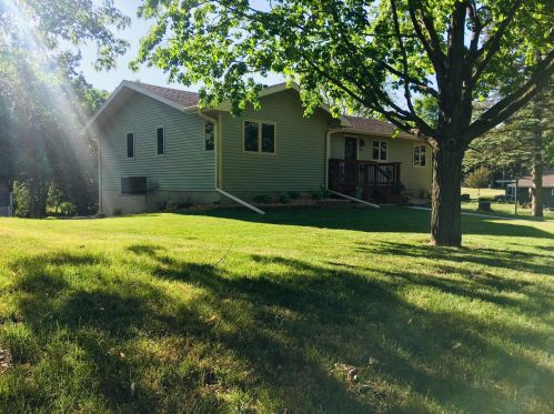 701 4th St, Tracy, MN 56175-1437