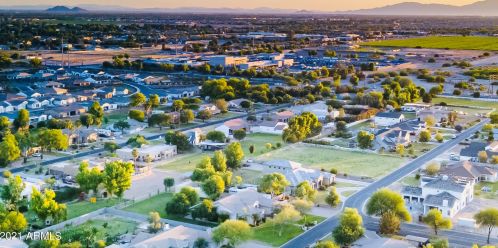 2710 Cattle Dr, Gilbert AZ  85297-8116 exterior