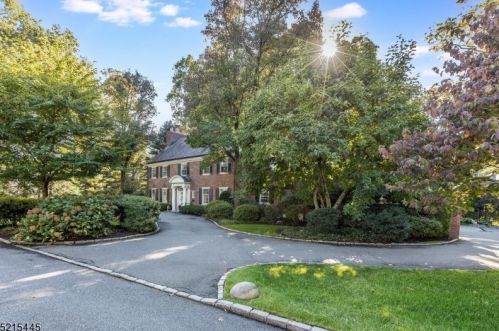 26 Old Oak Rd, Glen Ridge, NJ 07028-1113