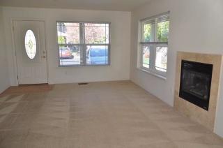 228 Talent Ave, Talent OR  97540 exterior