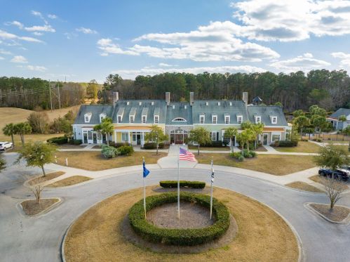 3004 Pignatelli Cres, Mount Pleasant SC  29466-8009 exterior