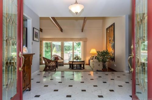 63 Lounsbury Rd, Ridgefield, CT 06877-4711