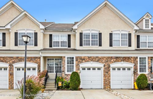 58 Brookfield Dr, Jackson Twp, NJ 08527-3887