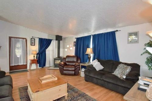 342 Lake St, Rockford, WA 99030-9606