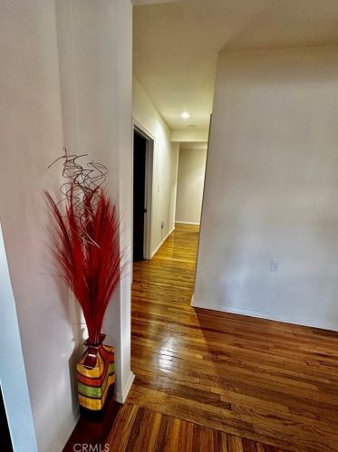 8154 Wakefield Ave, Van Nuys CA  91402-5329 exterior