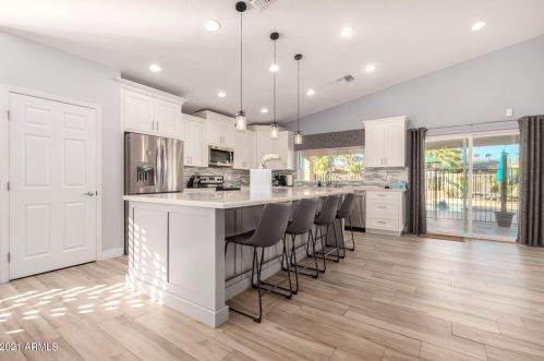 4610 Everett Dr, Phoenix AZ  85032-4893 exterior