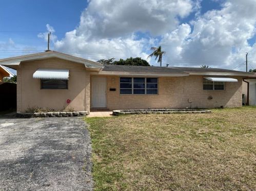 7821 14th St, Hollywood FL  33024-5114 exterior