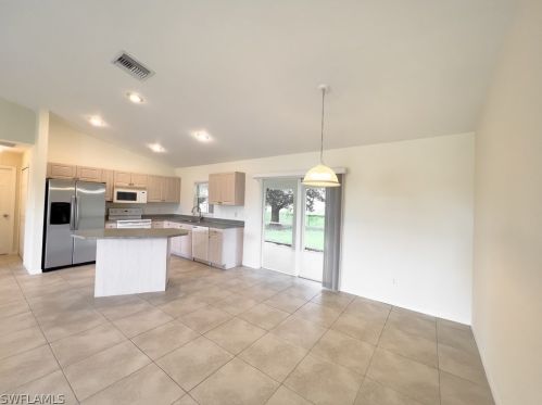 2129 15th St, Cape Coral FL  33909-1743 exterior