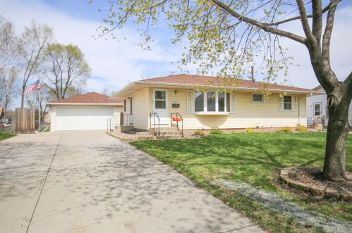 4065 74th St, South Saint Paul, MN 55076-4354