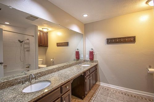 3118 Encino Dr, Dallas TX  75228-2370 exterior