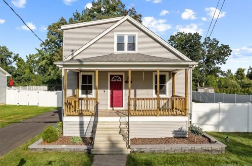 22 Roseleah Ave, Plainville CT  06062-2718 exterior