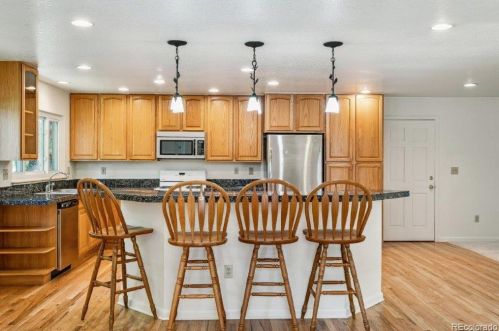 2824 Jackson St, Denver CO 80210-5639 exterior