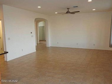 2103 Thunderchief Dr, Green Valley, AZ 85614-5832