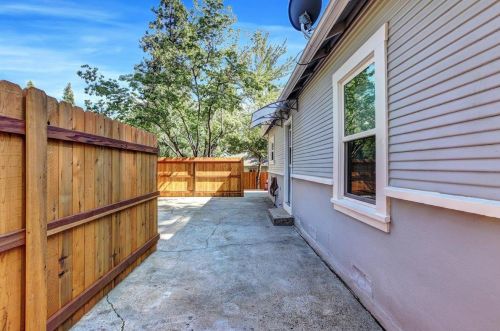516 Packard Dr, Grass Valley CA  95945-7023 exterior
