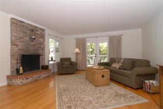 906 Humboldt St, San Mateo CA  94401-1130 exterior