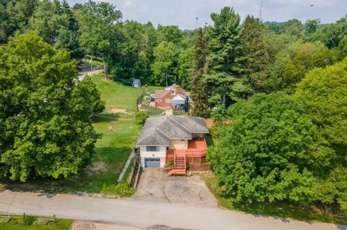 21 Friendship Dr, North Charleroi, PA 15022-3101