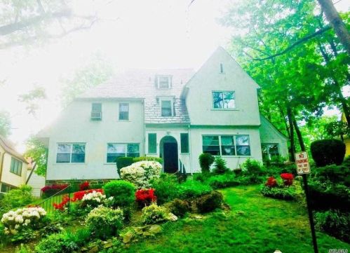 160 Lorraine Ave, Mount Vernon, NY 10553-1206