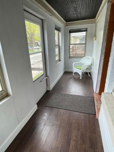 5915 Adler St, Milwaukee, WI 53214-1832
