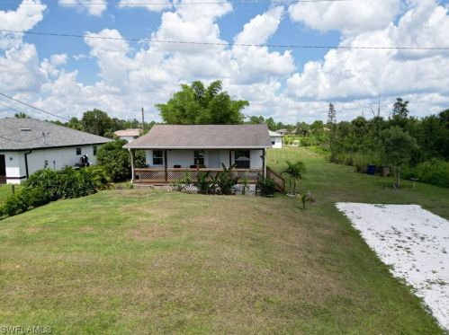 2704 21st St, Lehigh Acres, FL 33971-5717